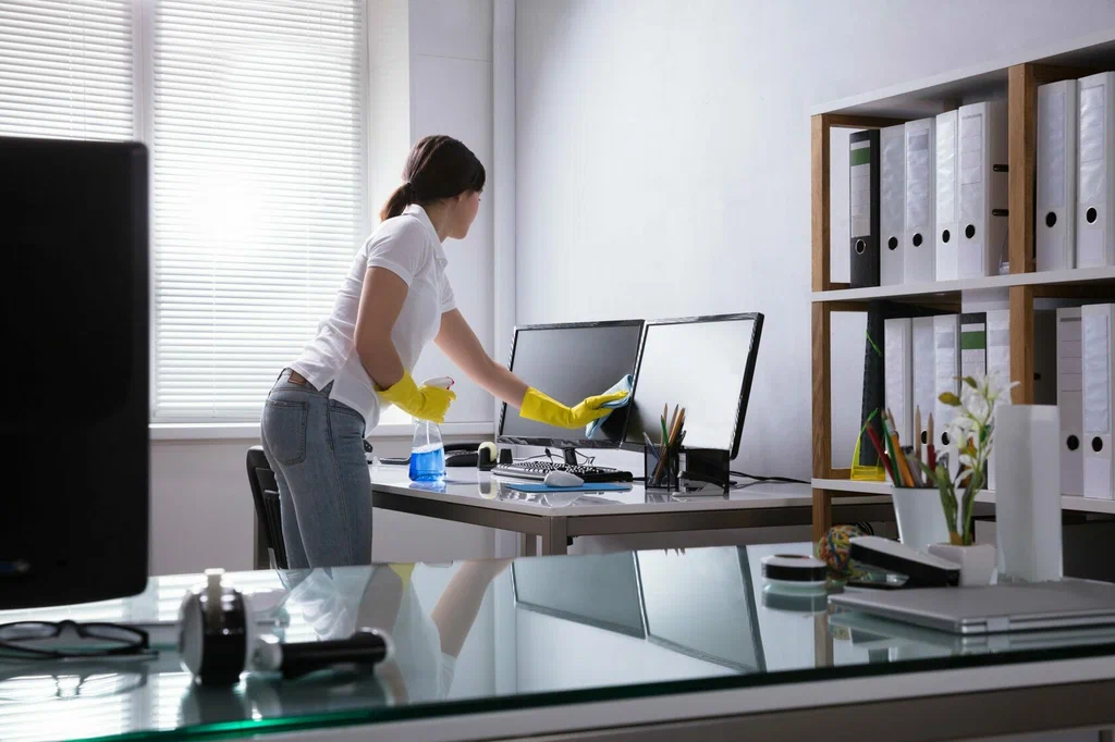 Looking for Same-Day Home or Office Cleaning? Call Us!